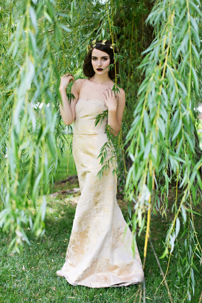 Image of utah wedding photographer gold bridal portraits
