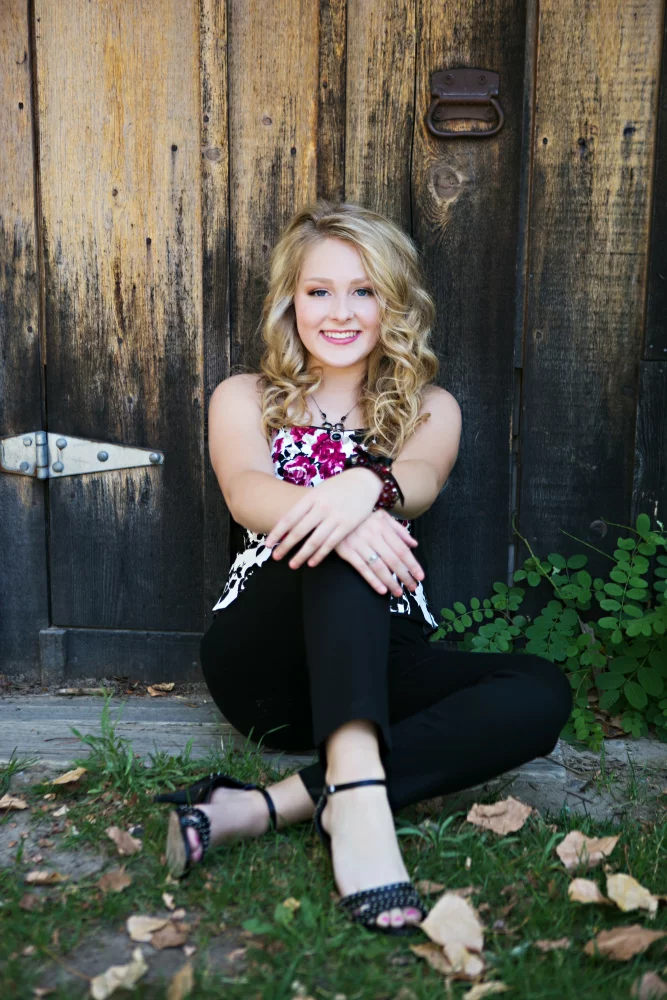 Image of high school senior photographer