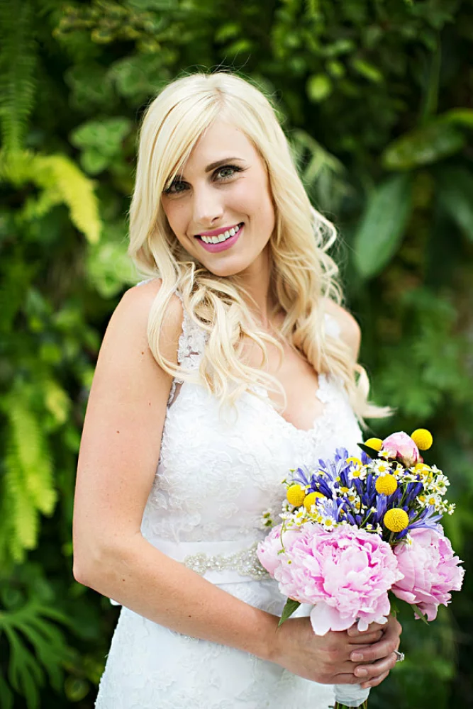 Image of utah bridal photography at red butte gardens pink flowers