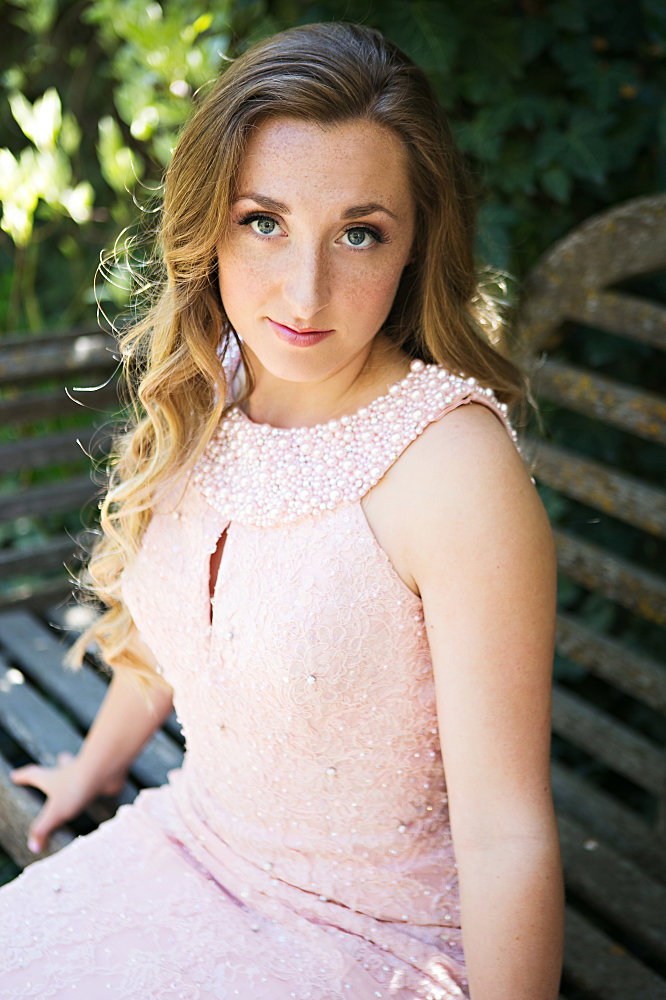 Check out Madison's beautiful high school senior pictures we did inside ...