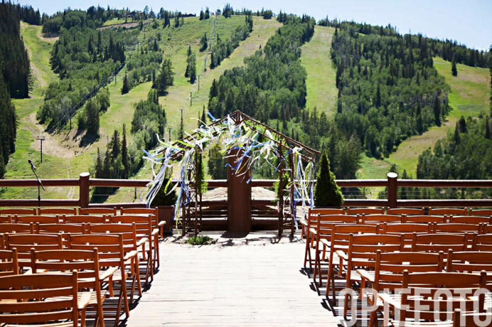 Image of stein eriksen lodge wedding ceremony