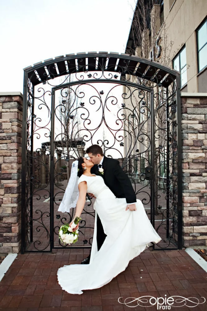 Image of dip kiss wedding photography